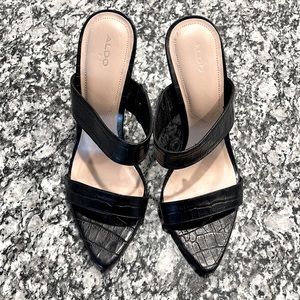 Aldo sandals black size 9 (runs small)